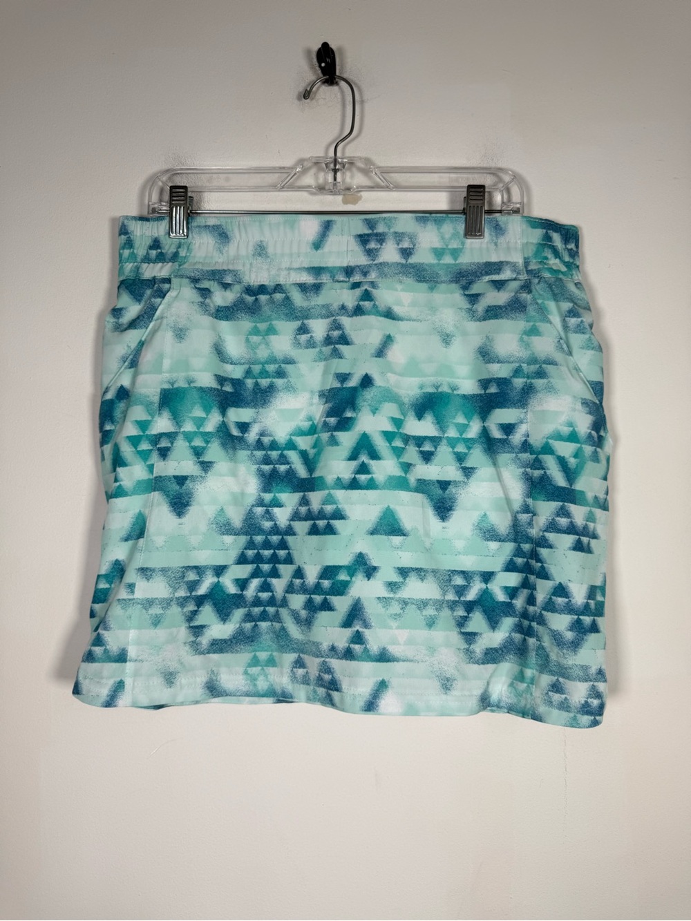 Columbia Women’s Size Large Pull On Geometric Pattern Skort